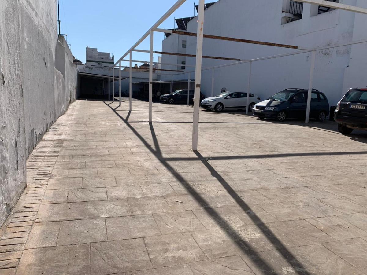 Hostal El Emigrante Dos Hermanas Buitenkant foto