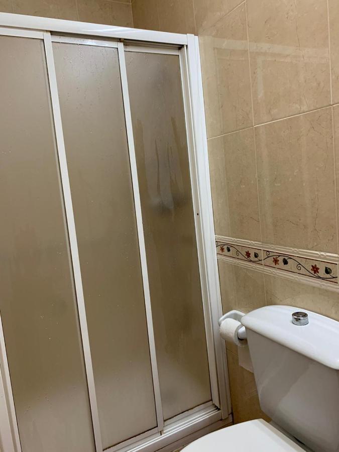 Hostal El Emigrante Dos Hermanas Buitenkant foto